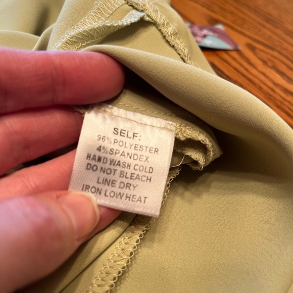 Bluivy Green Tea Sleeveless Cowl Neck Camisole Size S - Picture 7 of 7